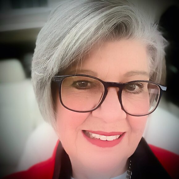 Meet your Posher, Judy - Picture 1 of 12
